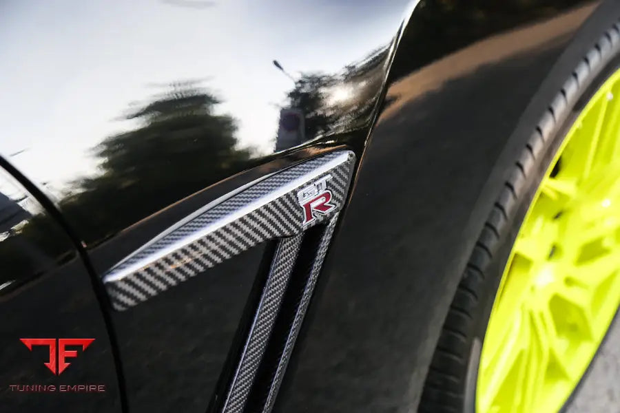 NISSAN GTR R35 DBAEBA CARBON FIBER FENDER LOGO COVER BSD