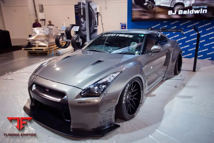 NISSAN GTR R35 LB BODY KIT
