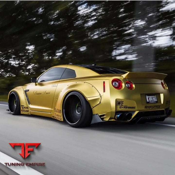 NISSAN GTR R35 LB BODY KIT