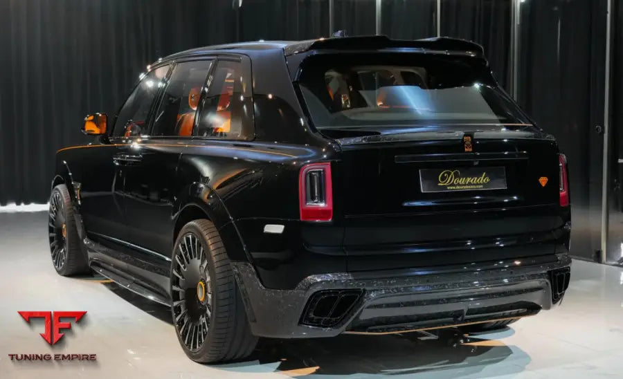 ONYX ROLLS-ROYCE CULLINAN