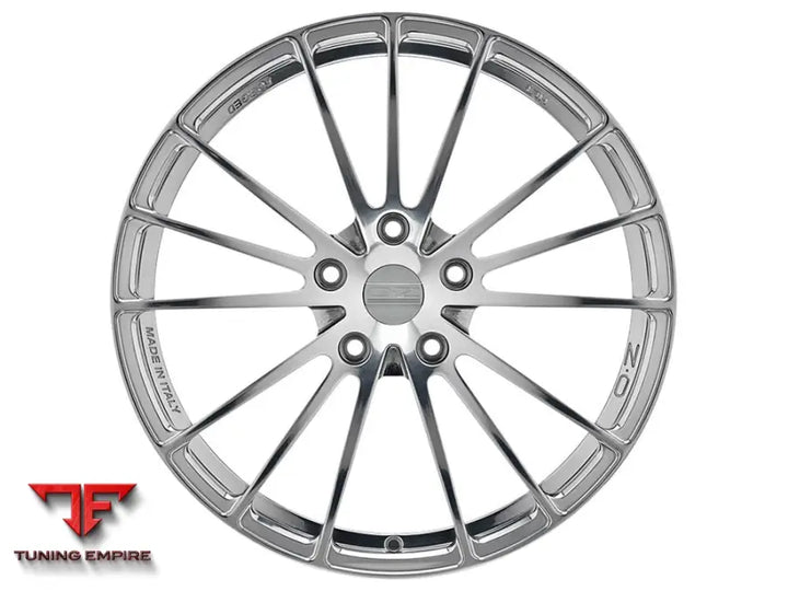 OZ Racing Ares wheel