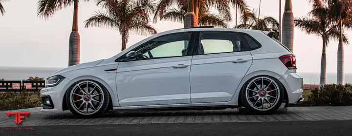 OZ Racing Formula HLT 5H wheel