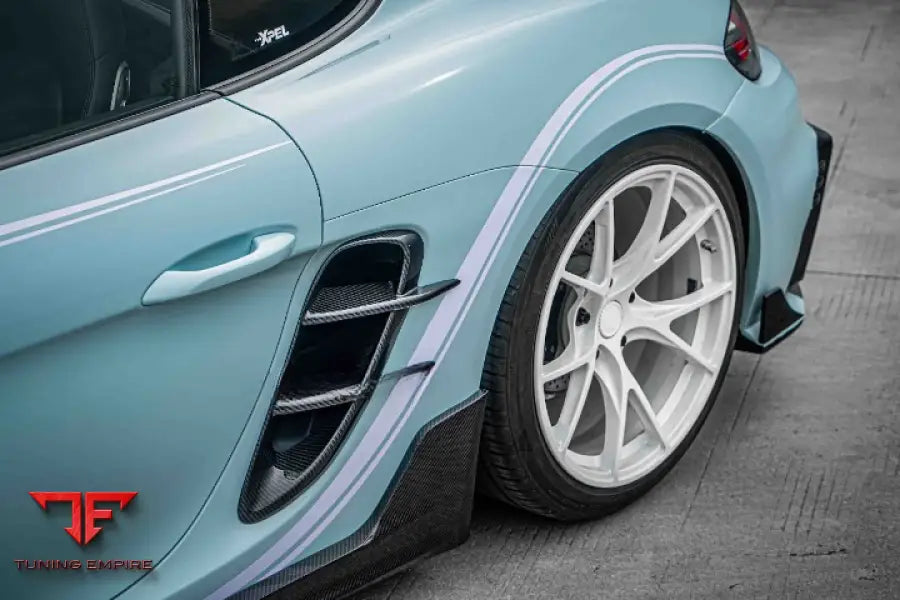 PORCHE 718 2016 + DRY CARBON BODY KIT