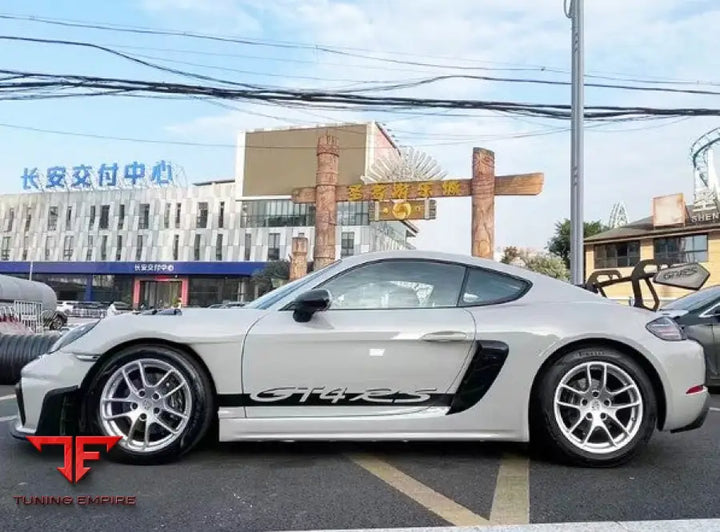 PORSCHE 718 CAYMAN / BOXSTER GT4 RS BODY KIT 2016-2022Y