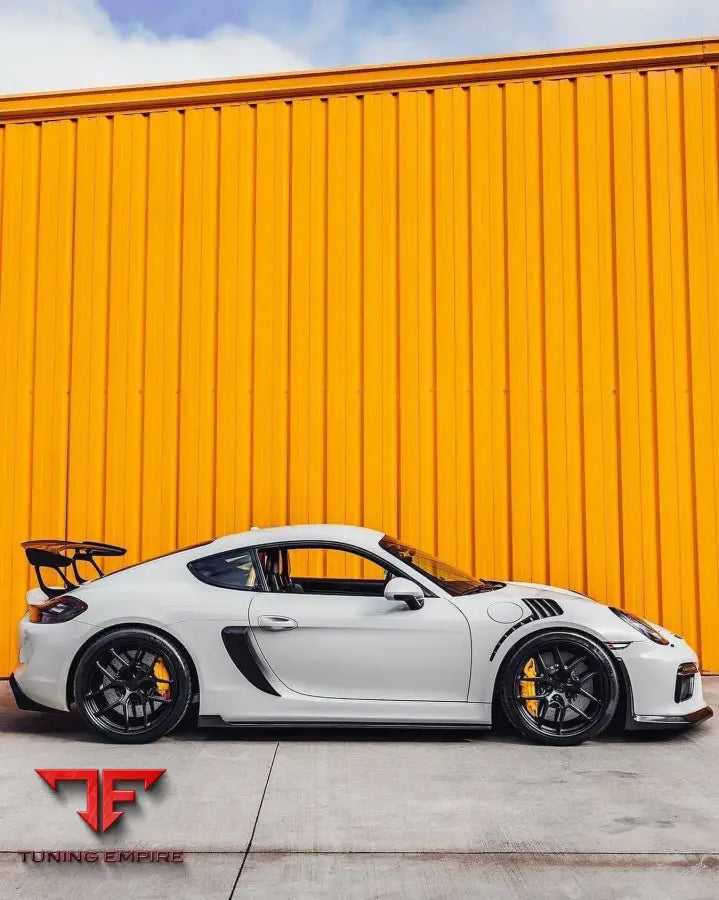 PORSCHE 718 CAYMAN / BOXSTER GT4 RS BODY KIT