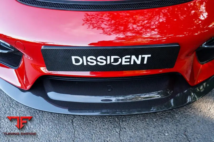 Porsche 718 GT4 carbon splitter fitted