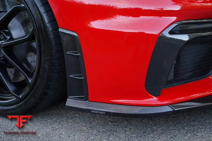 Porsche 718 GT4 splitter end vent detail