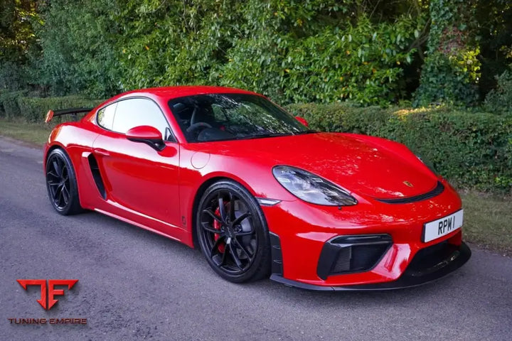 Porsche 718 GT4 Spyder carbon front end fitted
