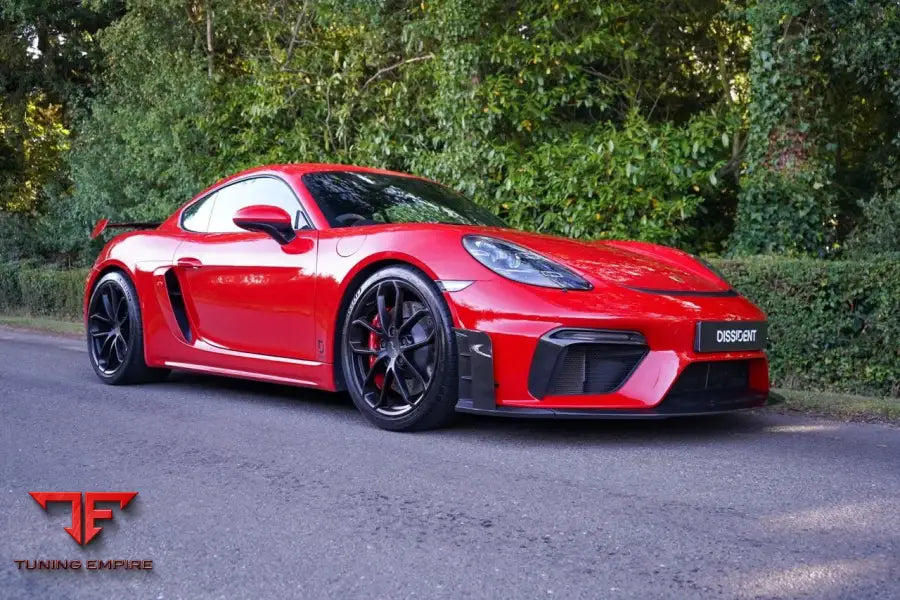 Porsche 718 GT4 Spyder road carbon front end fitted