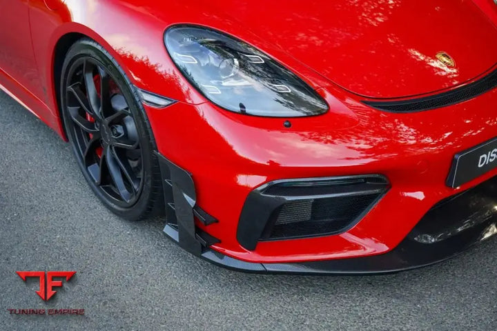 Porsche 718 GT4 Spyder track carbon front end fitted