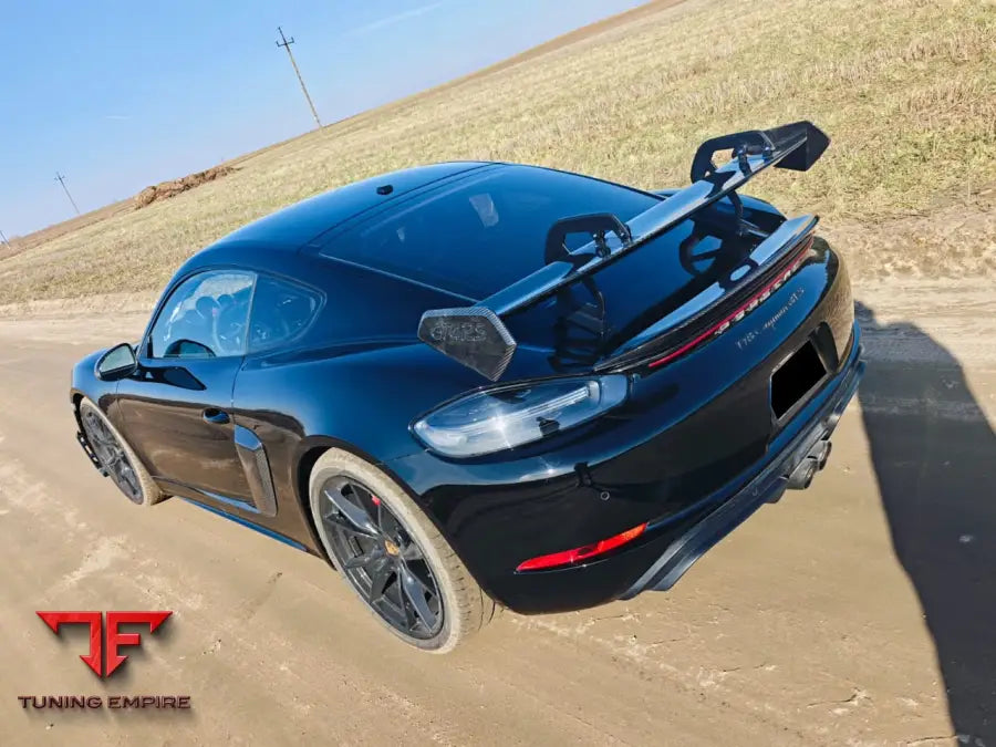 PORSCHE 718 GT4 CARBON CONVERSION BODY KIT PP + DRY CARBON