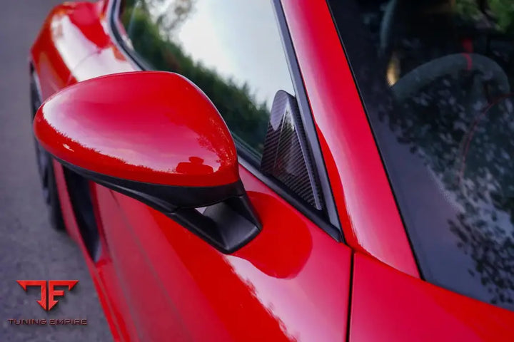 Porsche 911 991.2 carbon door triangle detail