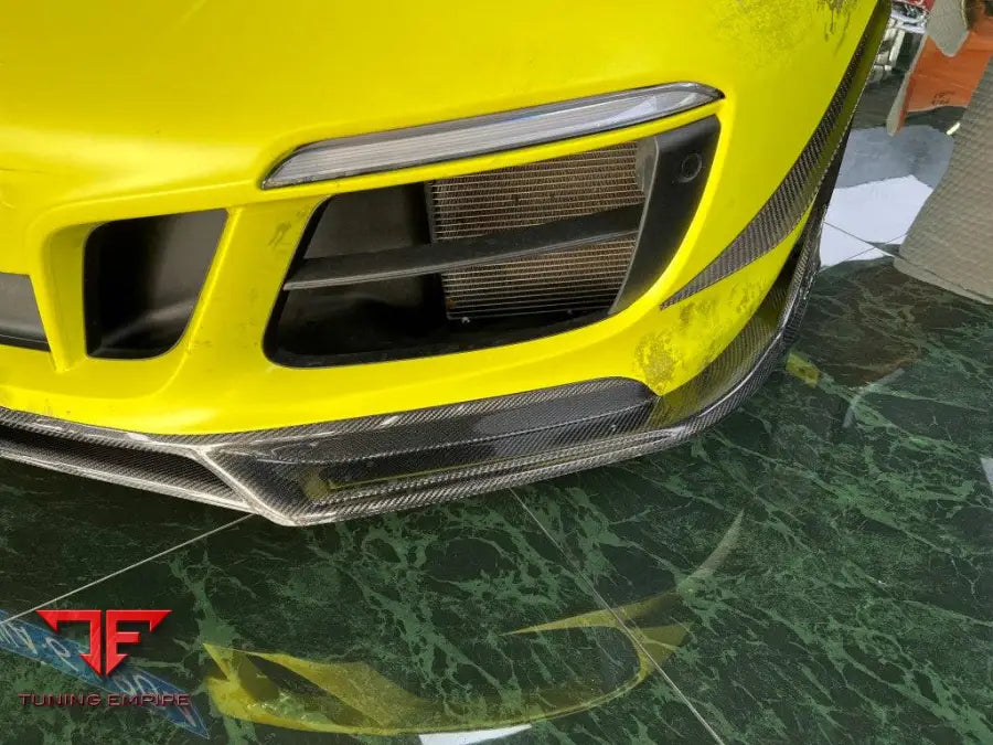 Porsche 911 991.2 Carrera GTS AE Design front canards