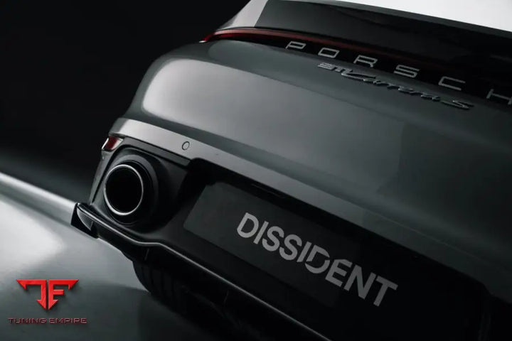 Porsche 911 992.1 carbon diffuser detail