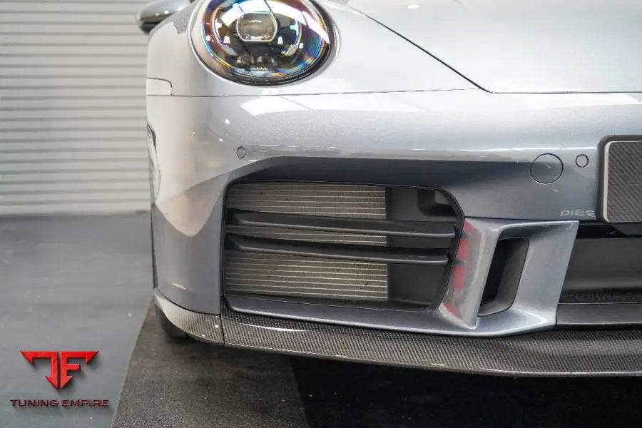 Porsche 911 992.2 carbon front lip detail