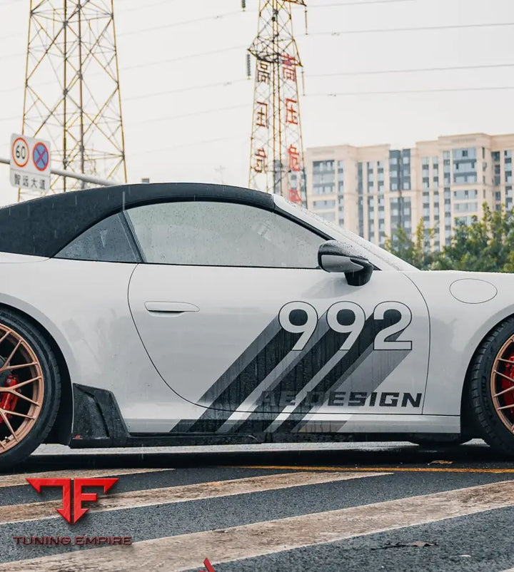 Porsche 911 992 AE side skirts