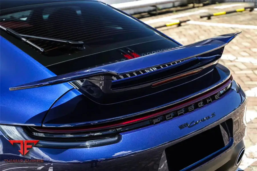 PORSCHE 911 / 992 CARRERAS44S SD STYLE TRUNK SPOILER BSD