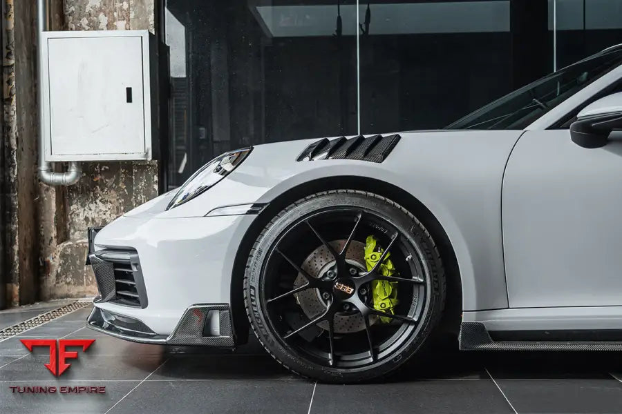 PORSCHE 911 / 992 CARRERA S & 4 & 4S & TARGA & CABRIOLET BKSS STYLE FRONT FENDER BSD
