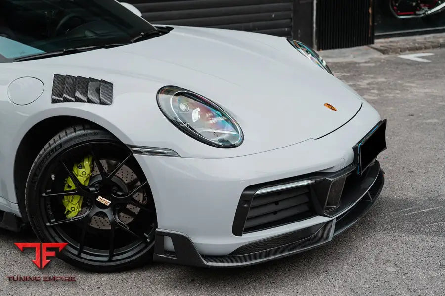 PORSCHE 911 / 992 CARRERA S & 4 & 4S & TARGA & CABRIOLET BKSS STYLE FRONT LIP BSD