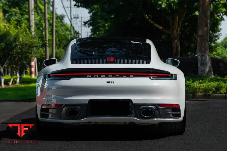 PORSCHE 911 / 992 CARRERA S & 4 & 4S & TARGA & CABRIOLET BKSS STYLE TRUNK WING BSD