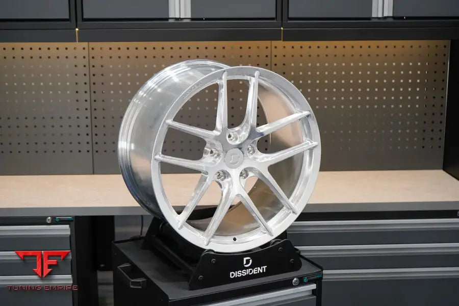 Porsche 911 992 DD2 forged wheel fitted