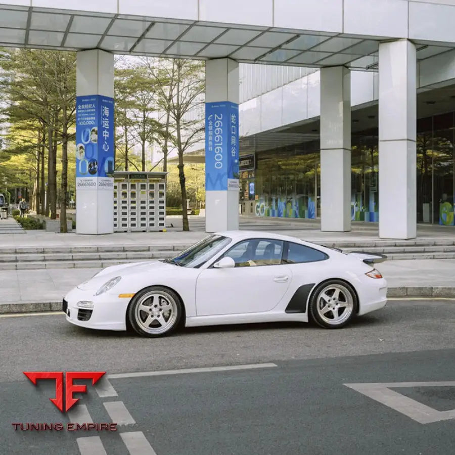 PORSCHE 911 (997) CARBON FIBER REAR SPOILER DECK