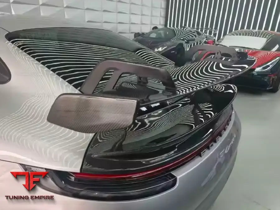 PORSCHE 911 CARBON BODY KIT PARTS