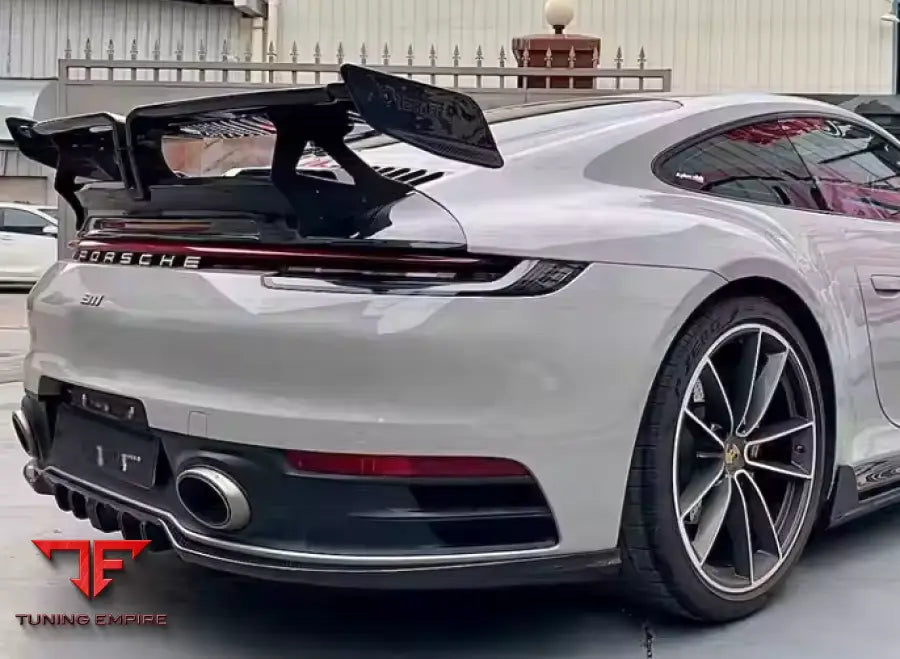 PORSCHE 911 CARBON BODY KIT PARTS