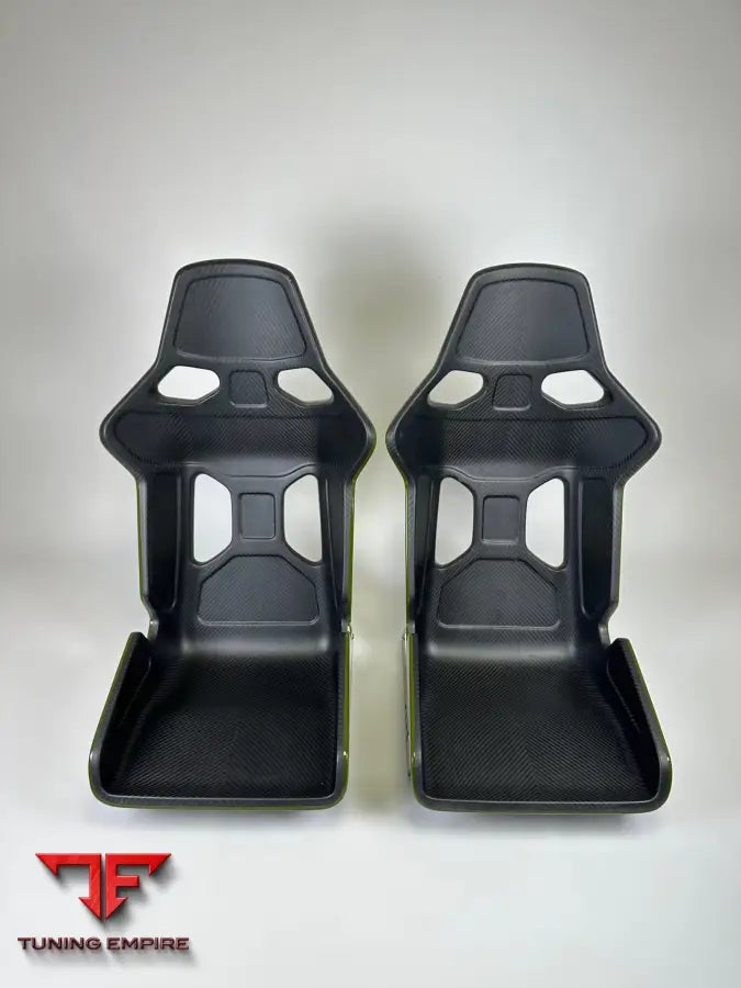 Porsche 911 carbon GT bucket seats, view 2