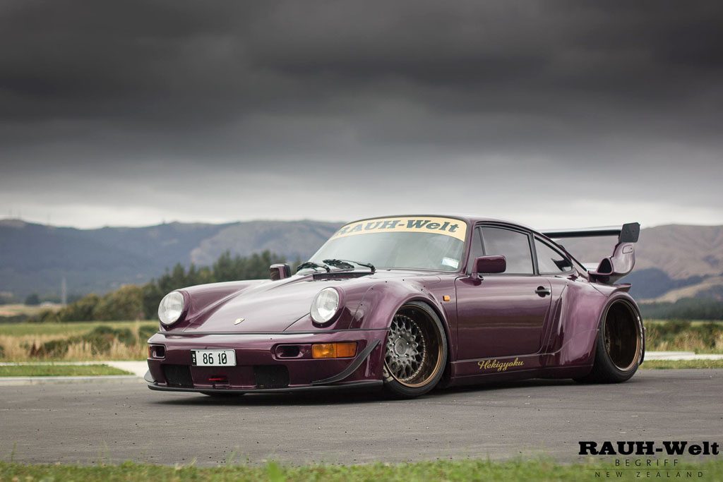 PORSCHE 911 CARRERA 4 964 on custom forged wheels