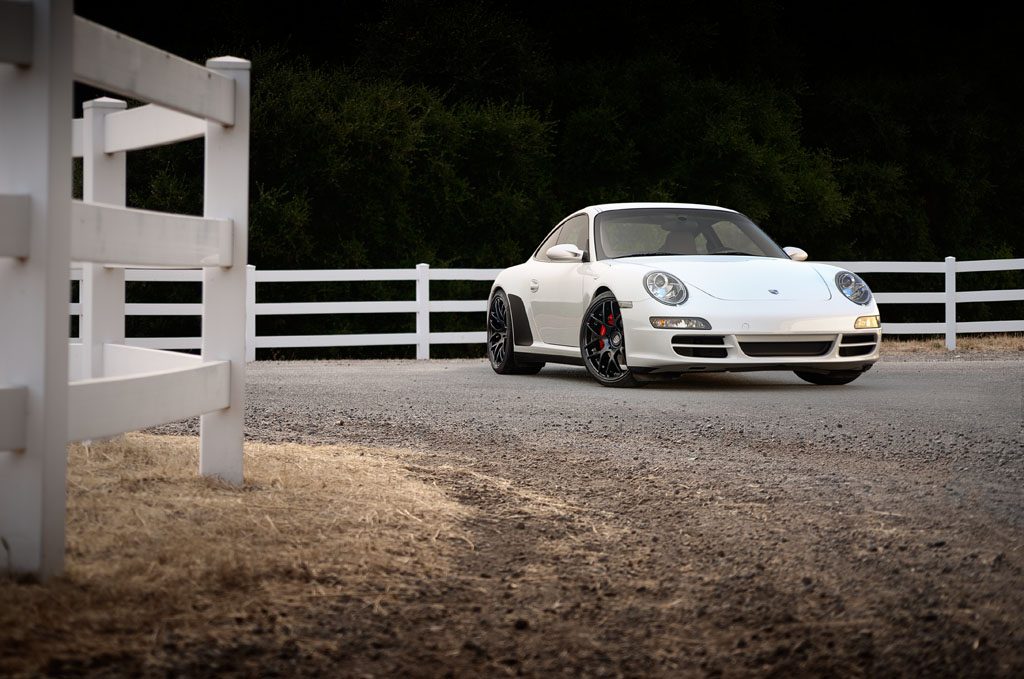 PORSCHE 911 CARRERA 4S 997 on custom forged wheels