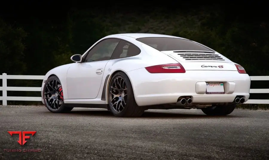 PORSCHE 911 CARRERA 4S 997 on custom forged wheels