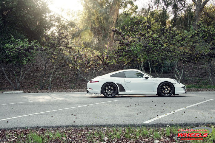 PORSCHE 911 CARRERA 991 on custom forged wheels