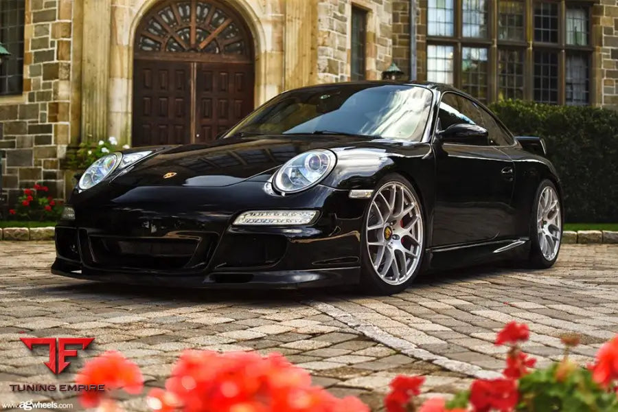 PORSCHE 911 CARRERA 997 on custom forged wheels