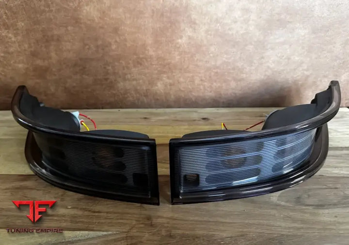 Porsche 911 F and G-Model modern style tail lights, view 4