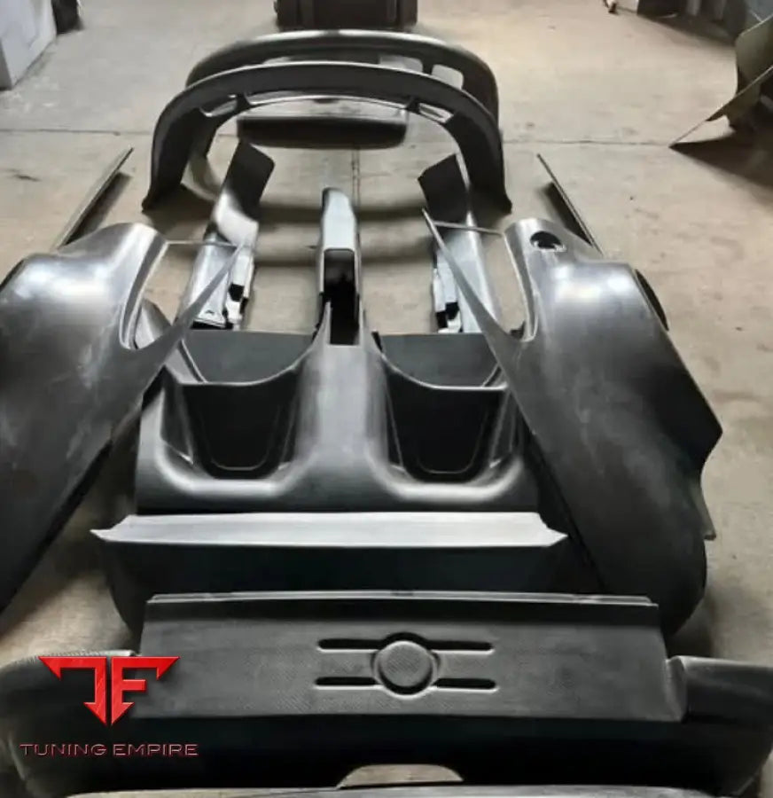 Porsche 911 full carbon flared fender body kit, view 3