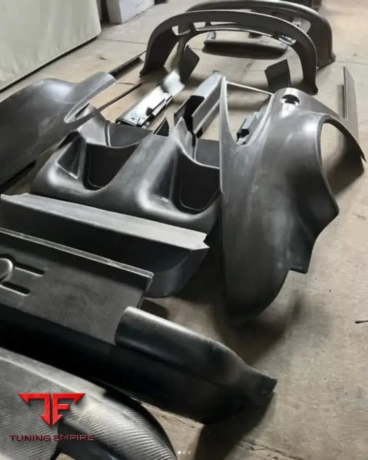 Porsche 911 full carbon flared fender body kit, view 4