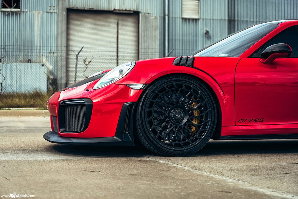 PORSCHE 911 GT2 RS 991 on custom forged wheels