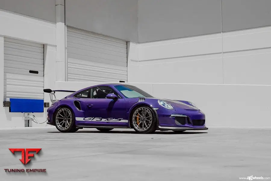 PORSCHE 911 GT3 RS 991 on custom forged wheels