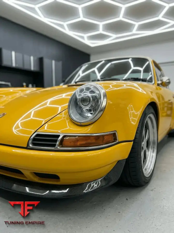 Porsche 911 long-hood DLS-style front indicators, view 2