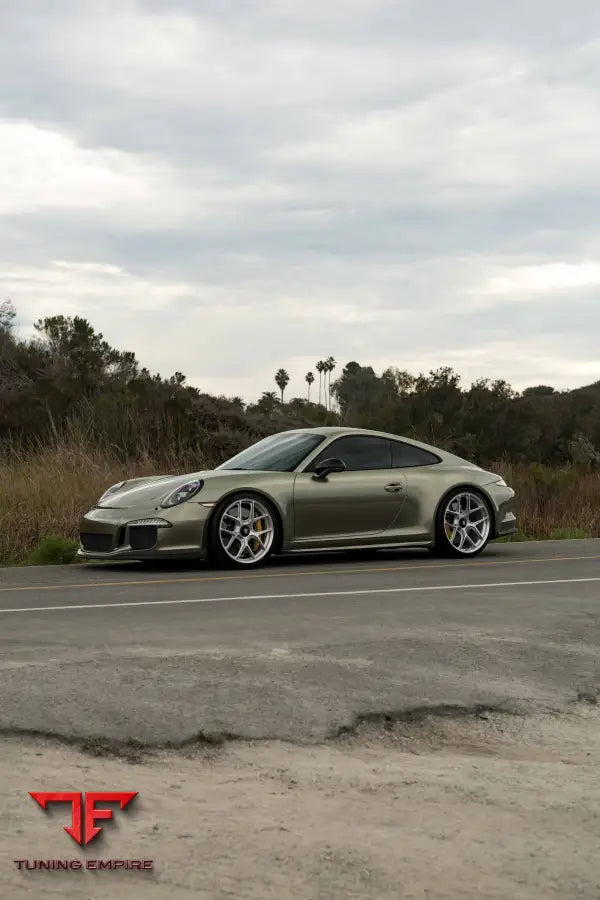PORSCHE 911 R FORGED WHEELS AND EXHAUST SYSTEM