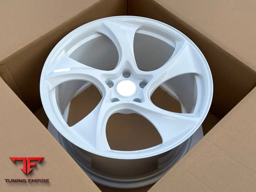 PORSCHE 911 SALLY WHEELS