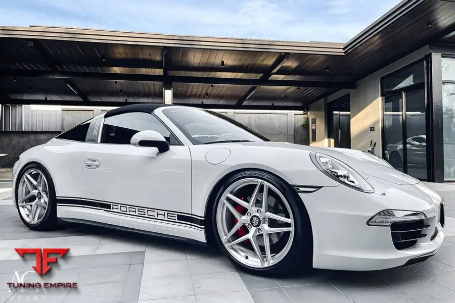 Porsche 911 Targa on custom forged wheels