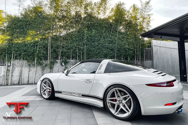 Porsche 911 Targa on custom forged wheels