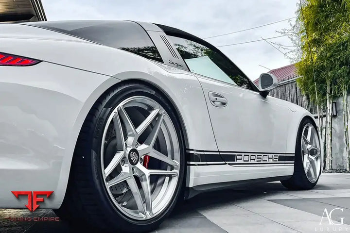 Porsche 911 Targa on custom forged wheels
