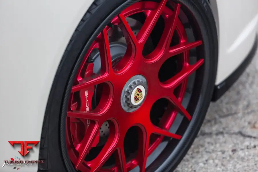 PORSCHE 911 TURBO 997 on custom forged wheels