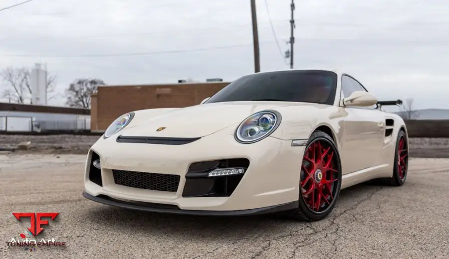 PORSCHE 911 TURBO 997 on custom forged wheels