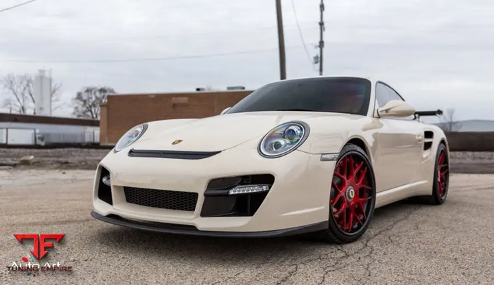 PORSCHE 911 TURBO 997 on custom forged wheels