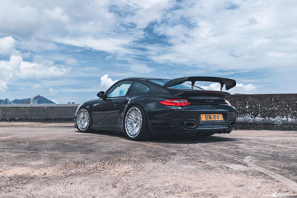PORSCHE 911 TURBO S 997 on custom forged wheels