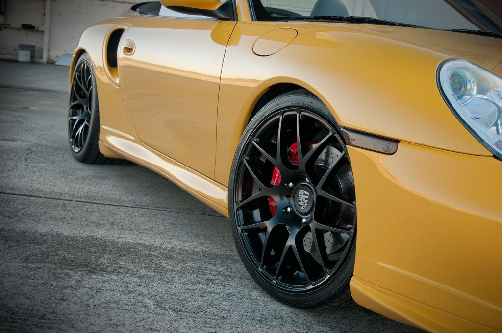 PORSCHE 911 TURBO S CABRIOLET 996 on custom forged wheels
